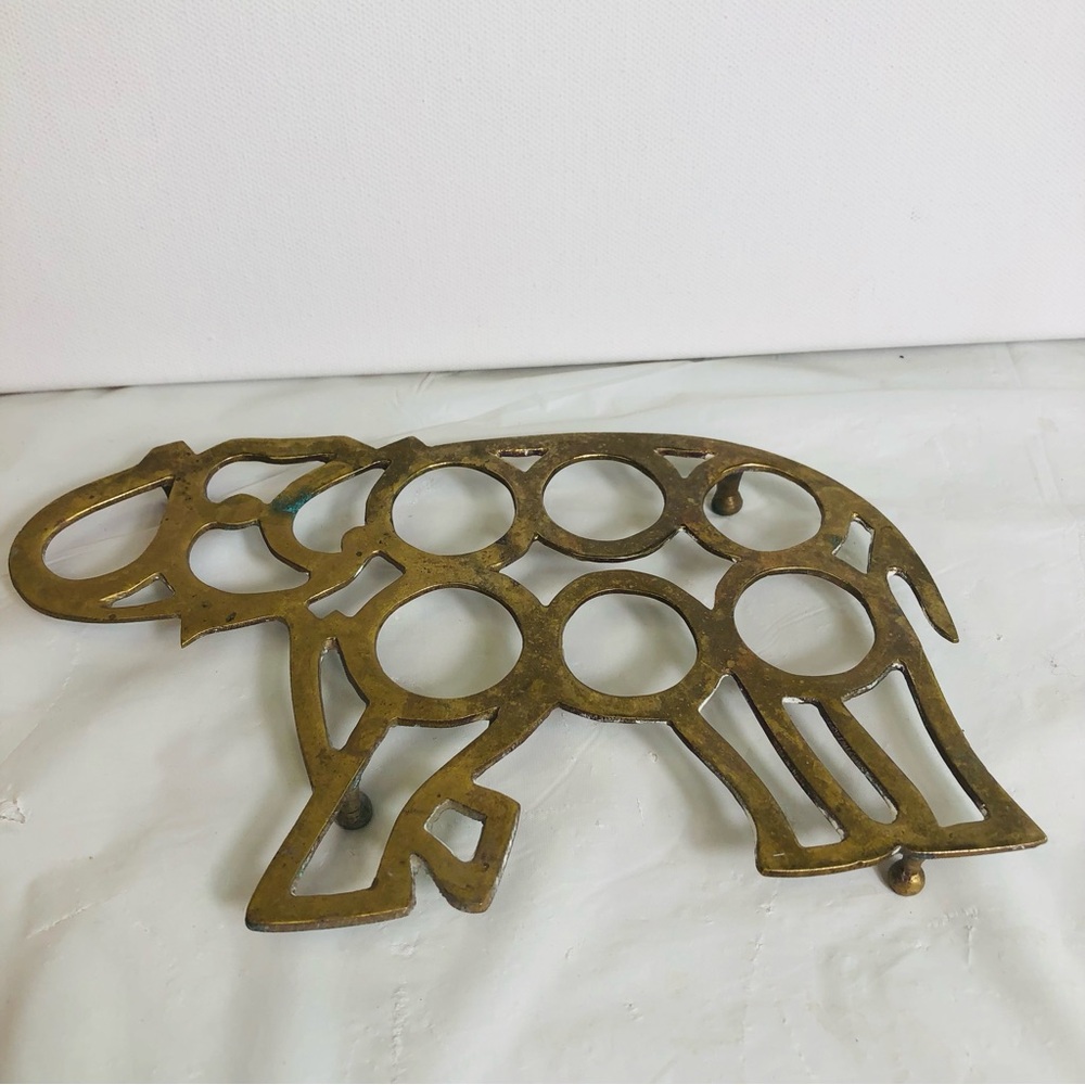 Vtg Brass Trunk Up Elephant Trivet Pot Holder